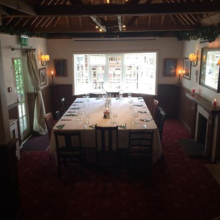 The Wheatsheaf Inn Cuckfield Eksteriør billede
